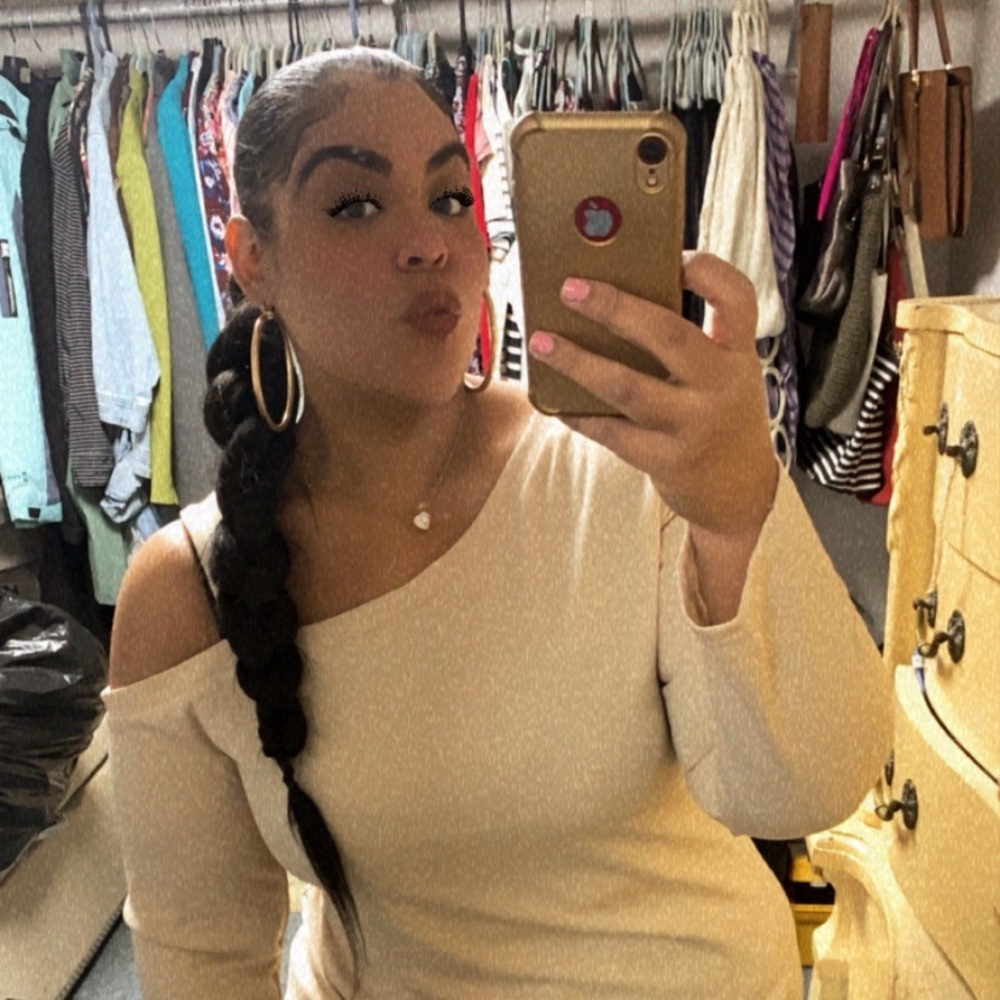 Meet your Posher, Giselle